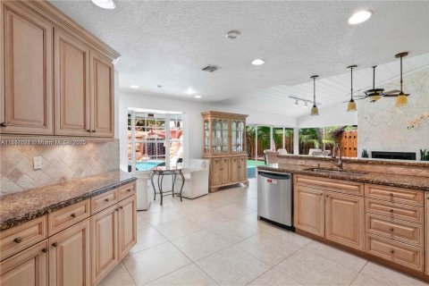 House in Boca Raton, Florida 4 bedrooms, 273.13 sq.m. № 1889606 - photo 22