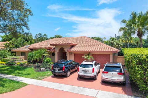 House in Boca Raton, Florida 4 bedrooms, 273.13 sq.m. № 1889606 - photo 3