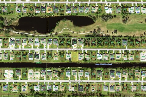 Terreno en venta en Rotonda, Florida № 2102932 - foto 3