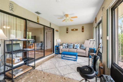 Condo in Sun City Center, Florida, 2 bedrooms  № 2267164 - photo 30