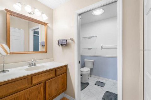 Condo in Sun City Center, Florida, 2 bedrooms  № 2267164 - photo 24