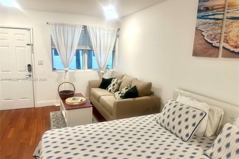 Снять в аренду кондоминиум в Майами-Бич, Флорида 47.84м2, № 2025307 - фото 5