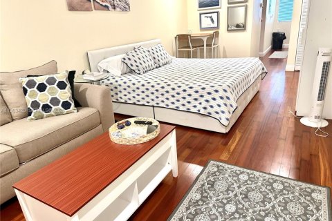 Снять в аренду кондоминиум в Майами-Бич, Флорида 47.84м2, № 2025307 - фото 6