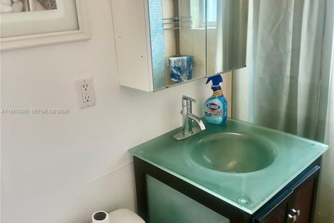Снять в аренду кондоминиум в Майами-Бич, Флорида 47.84м2, № 2025307 - фото 12