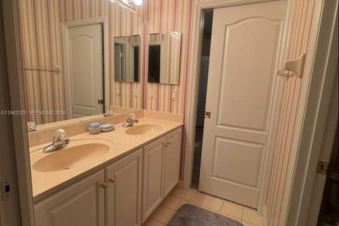 Villa ou maison à vendre à Orlando, Floride: 5 chambres, 341.88 m2 № 1999036 - photo 30