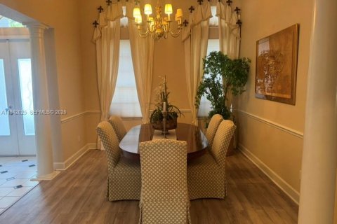 Villa ou maison à vendre à Orlando, Floride: 5 chambres, 341.88 m2 № 1999036 - photo 12