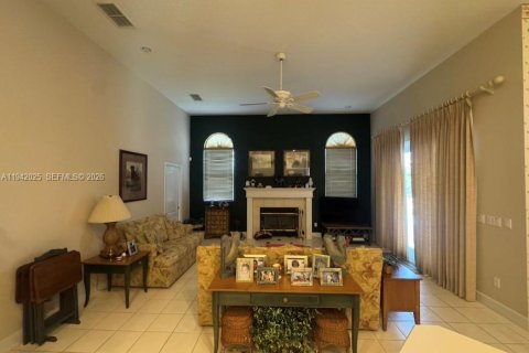 Villa ou maison à vendre à Orlando, Floride: 5 chambres, 341.88 m2 № 1999036 - photo 18