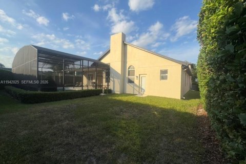 Villa ou maison à vendre à Orlando, Floride: 5 chambres, 341.88 m2 № 1999036 - photo 9