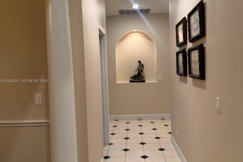 Villa ou maison à vendre à Orlando, Floride: 5 chambres, 341.88 m2 № 1999036 - photo 15