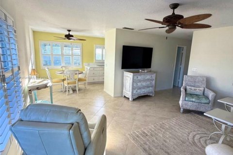 Condominio en venta en Stuart, Florida, 2 dormitorios, 92.16 m2 № 2054928 - foto 3