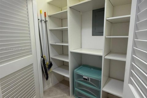 Condominio en venta en Stuart, Florida, 2 dormitorios, 92.16 m2 № 2054928 - foto 29