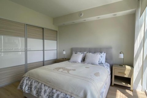 Copropriété à vendre à Bal Harbour, Floride: 2 chambres, 98.1 m2 № 2059801 - photo 10