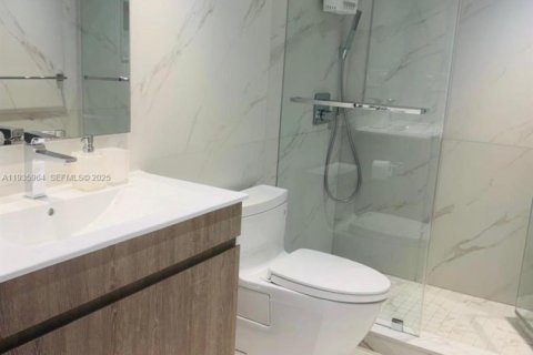 Copropriété à vendre à Bal Harbour, Floride: 2 chambres, 98.1 m2 № 2059801 - photo 12