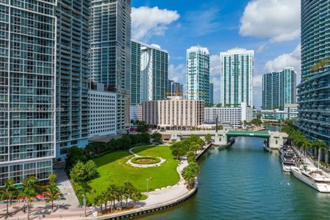 Купить кондоминиум в Майами, Флорида 2 спальни, 94.02м2, № 2025864 - фото 25