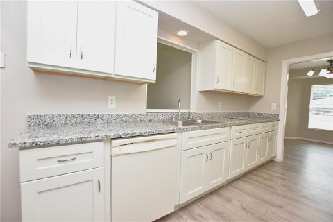 Casa en alquiler en Lakeland, Florida, 3 dormitorios, 158.68 m2 № 1875864 - foto 4