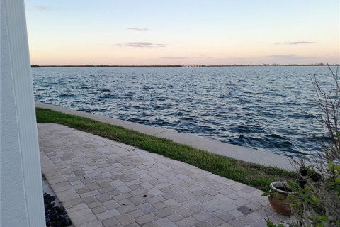 Casa en venta en Longboat Key, Florida, 2 dormitorios, 129.97 m2 № 1449469 - foto 4