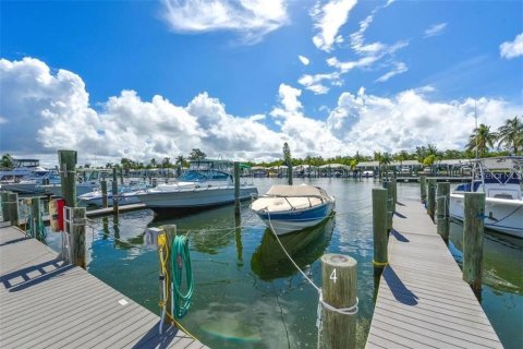Casa en venta en Longboat Key, Florida, 2 dormitorios, 129.97 m2 № 1449469 - foto 12