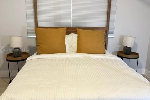 Commercial property in Miami, Florida 174.66 sq.m. № 1985065 - photo 9