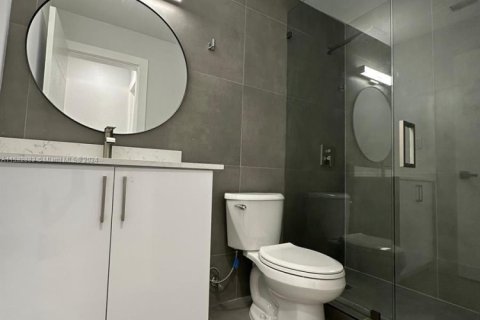 Commercial property in Miami, Florida 174.66 sq.m. № 1985065 - photo 23