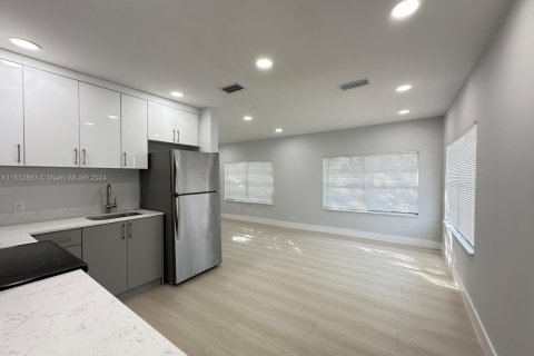 Commercial property in Miami, Florida 174.66 sq.m. № 1985065 - photo 29