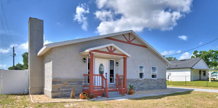Immobilier commercial à Auburndale, Floride 137.12 m2 № 2123675