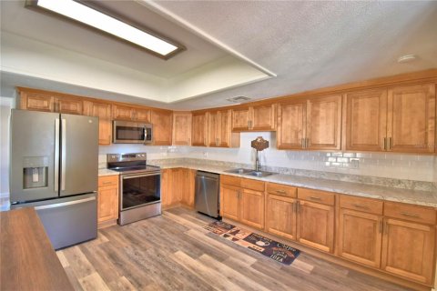 Immobilier commercial à vendre à Auburndale, Floride: 137.12 m2 № 2123675 - photo 9