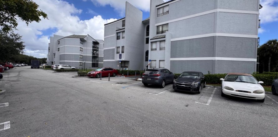Condo in West Palm Beach, Florida, 2 bedrooms  № 2399994