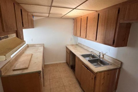 Condo in West Palm Beach, Florida, 2 bedrooms  № 2399994 - photo 7