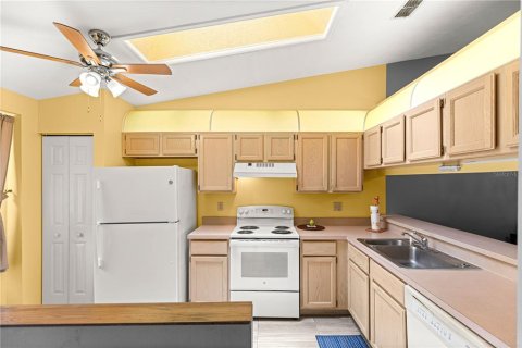 Casa en venta en Ocala, Florida, 2 dormitorios, 101.26 m2 № 2200444 - foto 3
