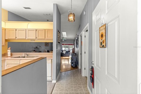 Casa en venta en Ocala, Florida, 2 dormitorios, 101.26 m2 № 2200444 - foto 2
