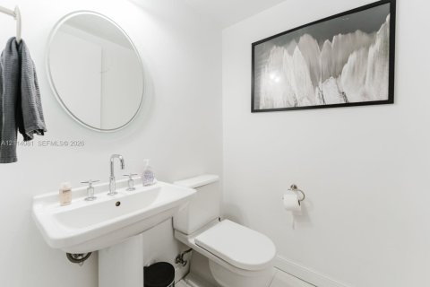 Copropriété à louer à Miami, Floride: 2 chambres, 109.53 m2 № 2439375 - photo 12
