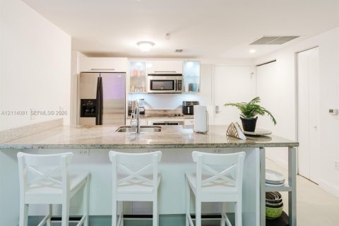 Copropriété à louer à Miami, Floride: 2 chambres, 109.53 m2 № 2439375 - photo 8