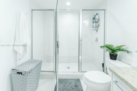 Copropriété à louer à Miami, Floride: 2 chambres, 109.53 m2 № 2439375 - photo 27