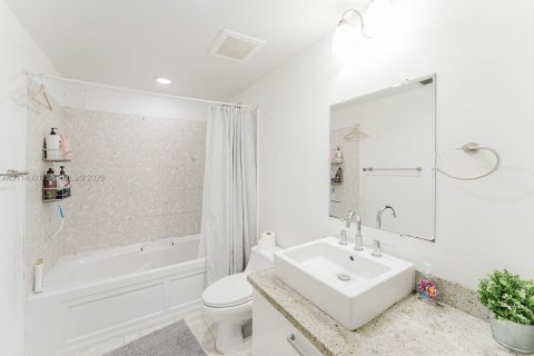 Copropriété à louer à Miami, Floride: 2 chambres, 109.53 m2 № 2439375 - photo 20