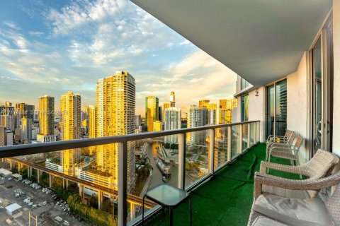 Copropriété à louer à Miami, Floride: 2 chambres, 109.53 m2 № 2439375 - photo 2