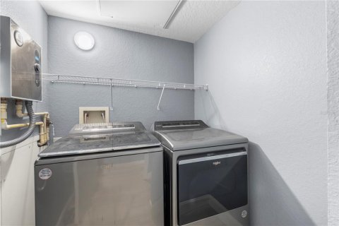 Condo in Tampa, Florida, 2 bedrooms  № 2334245 - photo 22