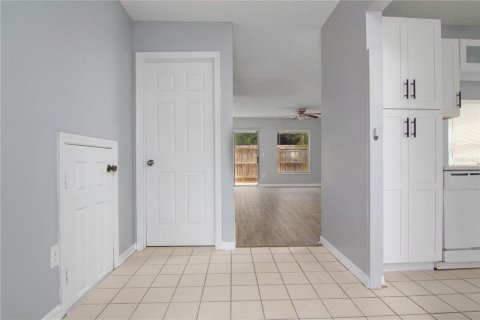 Adosado en alquiler en Orlando, Florida, 2 dormitorios, 113.99 m2 № 1901794 - foto 4