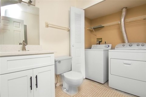 Adosado en alquiler en Orlando, Florida, 2 dormitorios, 113.99 m2 № 1901794 - foto 12