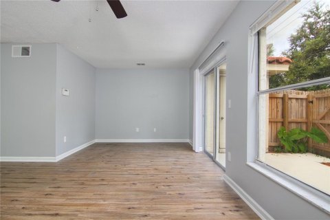 Adosado en alquiler en Orlando, Florida, 2 dormitorios, 113.99 m2 № 1901794 - foto 10