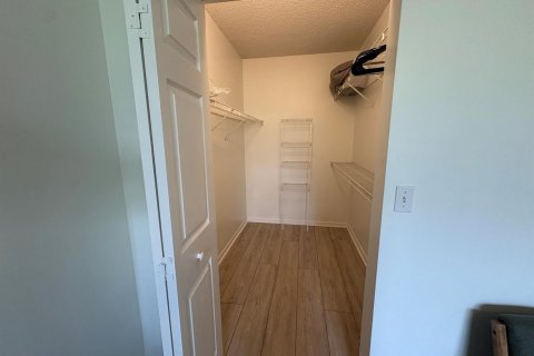 Condominio en alquiler en Wellington, Florida, 3 dormitorios, 137.4 m2 № 2087286 - foto 10
