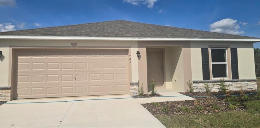Casa en Poinciana, Florida 4 dormitorios, 195.47 m2 № 2377452