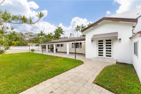 Villa ou maison à vendre à Miami, Floride: 2 chambres, 250.19 m2 № 2054359 - photo 8