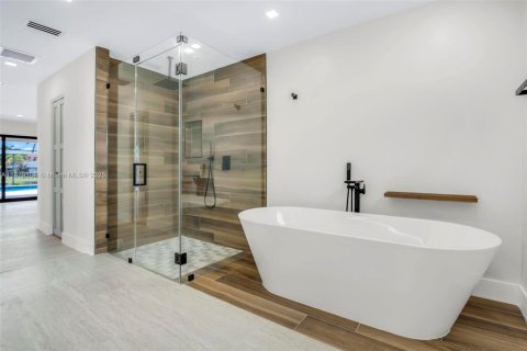 Villa ou maison à vendre à Port Charlotte, Floride: 4 chambres, 235.97 m2 № 1921297 - photo 26