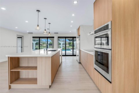 Villa ou maison à vendre à Port Charlotte, Floride: 4 chambres, 235.97 m2 № 1921297 - photo 9