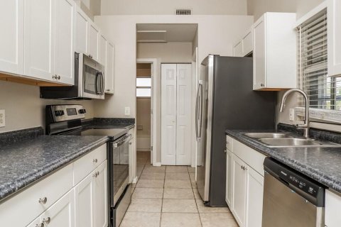 Villa ou maison à louer à North Port, Floride: 3 chambres, 108.79 m2 № 2100304 - photo 6