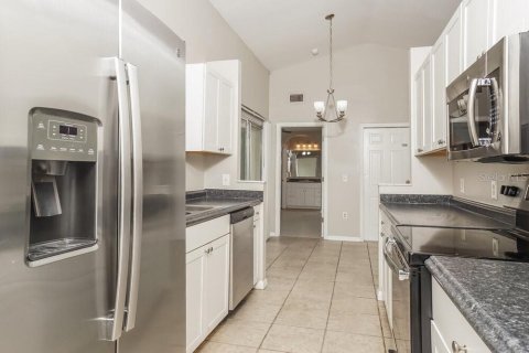 Villa ou maison à louer à North Port, Floride: 3 chambres, 108.79 m2 № 2100304 - photo 7