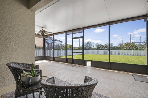 Casa en venta en Bradenton, Florida, 3 dormitorios, 150.69 m2 № 1786786 - foto 7