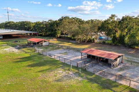 Commercial property in Tampa, Florida 141.21 sq.m. № 2318598 - photo 19
