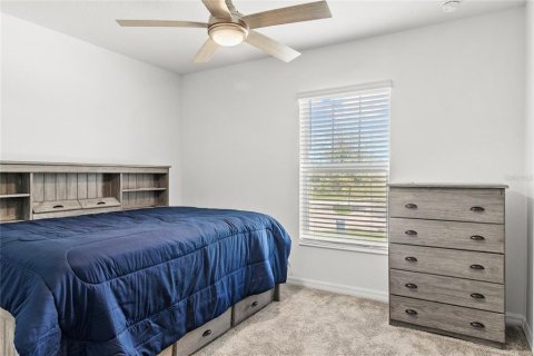 House in Haines City, Florida 3 bedrooms, 144.93 sq.m. № 2393405 - photo 4