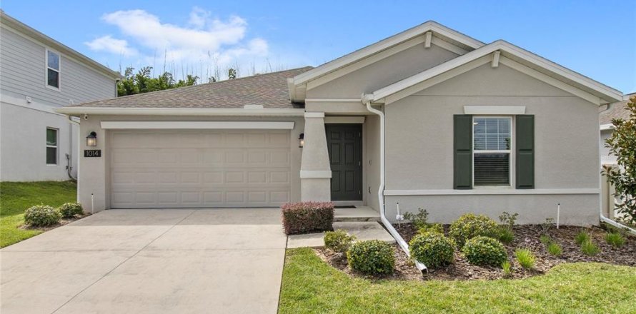 House in Haines City, Florida 3 bedrooms, 144.93 sq.m. № 2393405